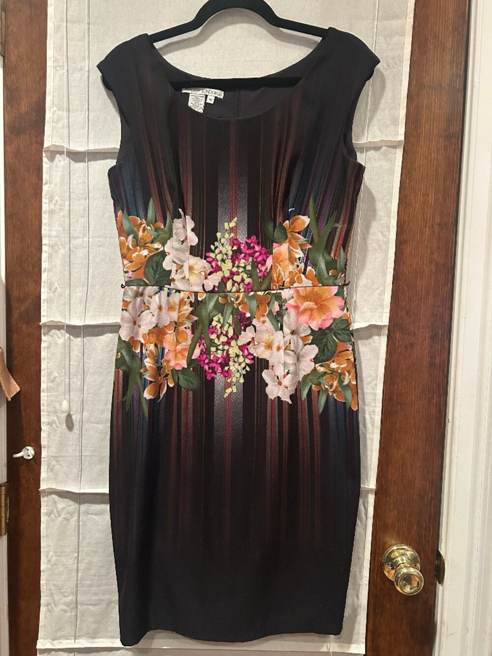 Maggy London Sleeveless Flowered Dress Size 10